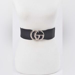 Oversized Metal Buckle Accented Elastic Statement Belt